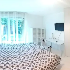 Appartement Calme Rez-de-jardin, Saint-Etienne (Loire)